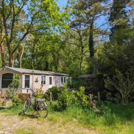 Ruim Chalet, midden in het bos!, hotel di Nunspeet