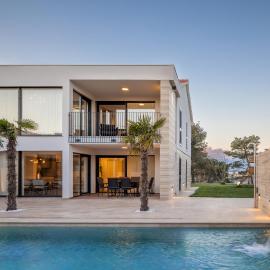 Salt and Stone Villa, hotel en Nin