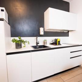 CityU Grazioli 27 Appartamento Trento Città - 2 stanze con 2 parcheggi privati gratuiti