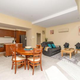 Absolutely spacious APT unit between ANU and City - Hosted by Canstay