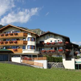 Hotel Klockerhof, hotel em Lermoos