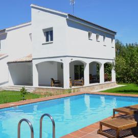 Gran Chalet con Piscina (8-10 pp) โรงแรมในลา เอเลียนา