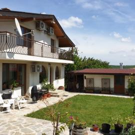 Kъща за гости Калимански рай, hotel v mestu Kalimantsi