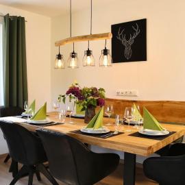 Moderne EG-Wohnung im Günztal, hotel in Krumbach