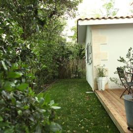 Villa Petit Caprice - Piscine privée au calme dans jardin arboré, hotel in Lanton