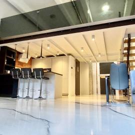 White loft, hotel in Żyrardów