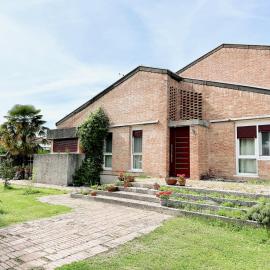 Villa Yemaya - camera con bagno privato, hotel en Casarsa della Delizia