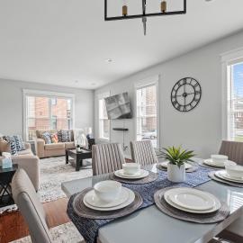 Richmond Gem, Free Parking, Quiet, Fenced,Walkable