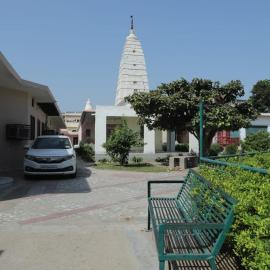Radha Madhav Ashram Vrindavan