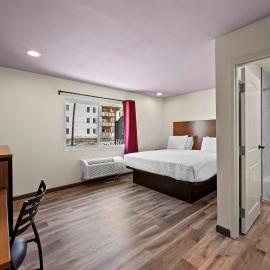 Hyland Inn Long Beach, хотел в Лонг Бийч