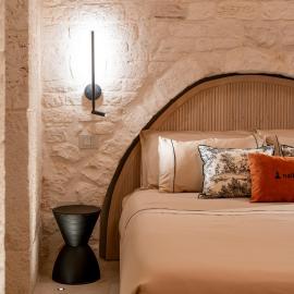 Luxury Trullo Jacuzzi & Patio - Naiira, hotel di Alberobello