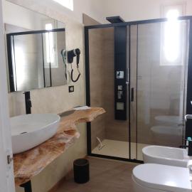 Finestre Sul Mare Salento - CasaVacanza、プンタ・プロシュートのホテル