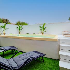 Casa Boutique Xalam " piscina climatizada, jacuzzi, billar ", hotel a Sant Lluís