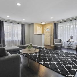 Charming Retreat in the Heart of Des Plaines residence, hotell i Des Plaines