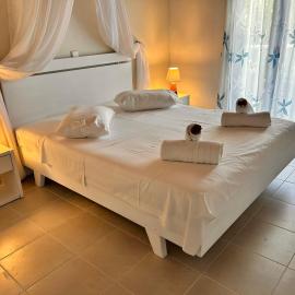Dreams Apartments - Katelios,Santa Barbara beach, hotel en Katelios