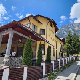 Casa Minerva, hôtel à Buşteni