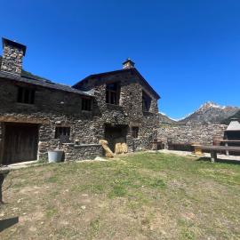 Borda Martí, Chalet de montaña en la Vall d'Incles HUT1-08422, hotel em Canillo