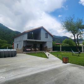 Gesh House, Hotel in Bordschomi