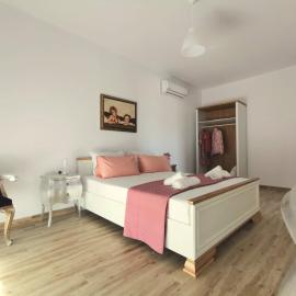 Mika's B luxury House near Faliraki, hotell sihtkohas Kalithies