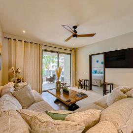 New Condo! Vista Velas III, Hotel in El Pueblito