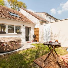 La Bulle spa barbecue netflix - Paris Orly, hotel Sainte-Geneviève-des-Bois-ban