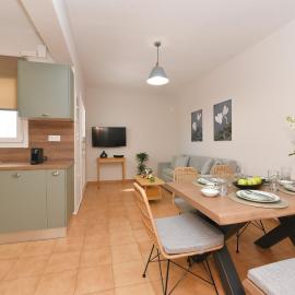 Cyclamen Apartments, hotel a Posidhonía