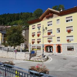 Albergo Ristorante "Al Sole", hotell sihtkohas Lusiana