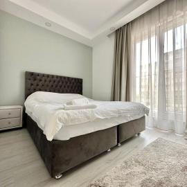 Double Studio A106 StayInn by Cosmopolis, hotelli kohteessa Creţuleasca