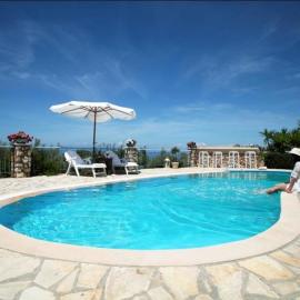 Villa Elenia: Tsoukaladhes şehrinde bir otel