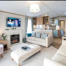 3-Bed Lodge Sleeps 6 - Private Hot tub - Resort, hotelli kohteessa St Andrews