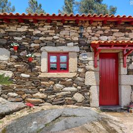 Quinta da Cabrida - Casa do Feitor - Douro, hotel u gradu Sendim