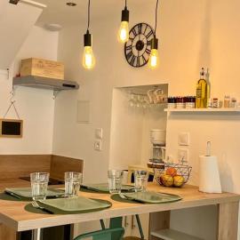 Charmante maison de village, hotel di Peyriac-de-Mer