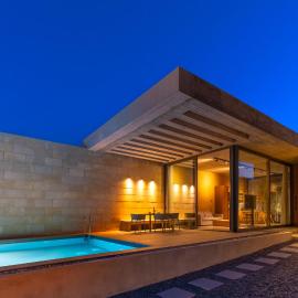 Linear Cabanon Kallithea Luxury Villas, hótel í Koskinou