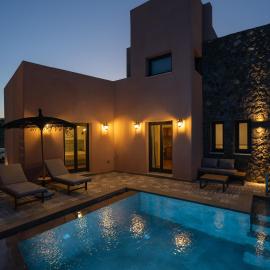 Golden moments Luxury Stone Villas A, hotel sa Mesariá