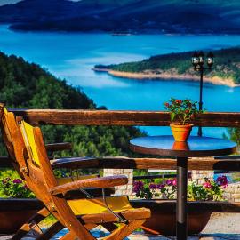 Χρυσοπελεια - Chrisopeleia Lake View, hotel u gradu Neohori