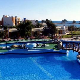 شاليه بقرية هوليداى فانتازيا راس سدر, hotel in Ras Matarma