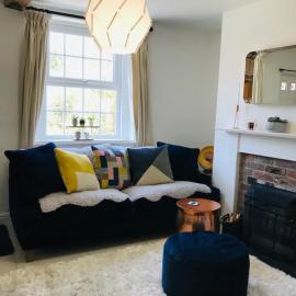 Newly Renovated 5 Star Cosy-Up Romantic Cottage Longleat & Centre Parcs 5 min, viešbutis mieste Vorminsteris