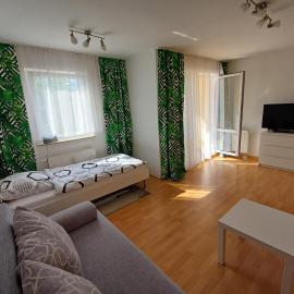 Schöne Ferienwohnung. Nähe Playmobil und Messe Nbg, hotel din Fürth