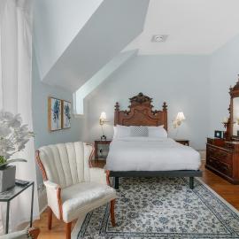 Manoir Sweetsburg، فندق في Cowansville