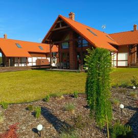 Rozmaryn - Komfortowy domek całoroczny na Kaszubach、Borowy Młynのホテル