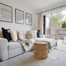 Seapoint- Boho Coastal Retreat near Sandbanks!, hotell sihtkohas Poole