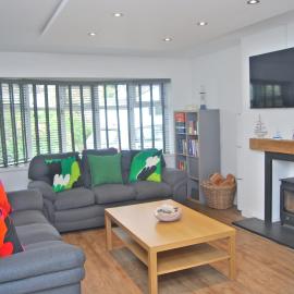 CartrefNumber64 - dog-friendly bungalow, 2 reception rooms