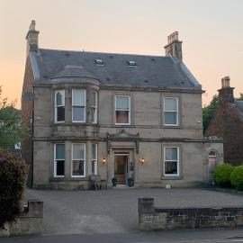 Braidmead House, hotell i Irvine