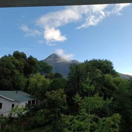 Entire cottage in Stormsriver, hotel din Stormsrivier