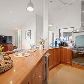 Blissful Birchs Bay - Gorgeous 3 Bedroom House, Hotel in Woodbridge