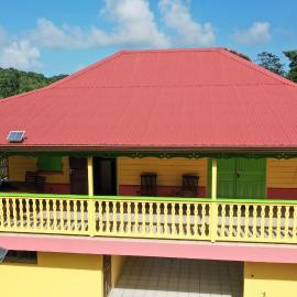 Le gîte du jardin, hotel in Gros-Morne