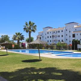 Soleadore Luna, hotel u gradu Oriuela Kosta