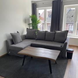 grand duplex rénové, hotel u gradu 'Huy'