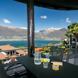 Apartment Residenza Miralago Apt- B15 by Interhome, hotel a Piazzogna