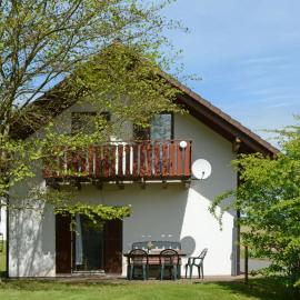 Holiday Home Dorf 4- Haus 27 by Interhome, hotel in Kirchheim